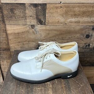 Nike Air Comfort Women's Golf Shoe Verdana Last White and‎ Tan Size 6